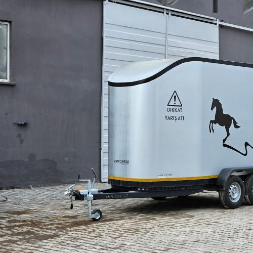 2 AT TAŞIMA RÖMORKU